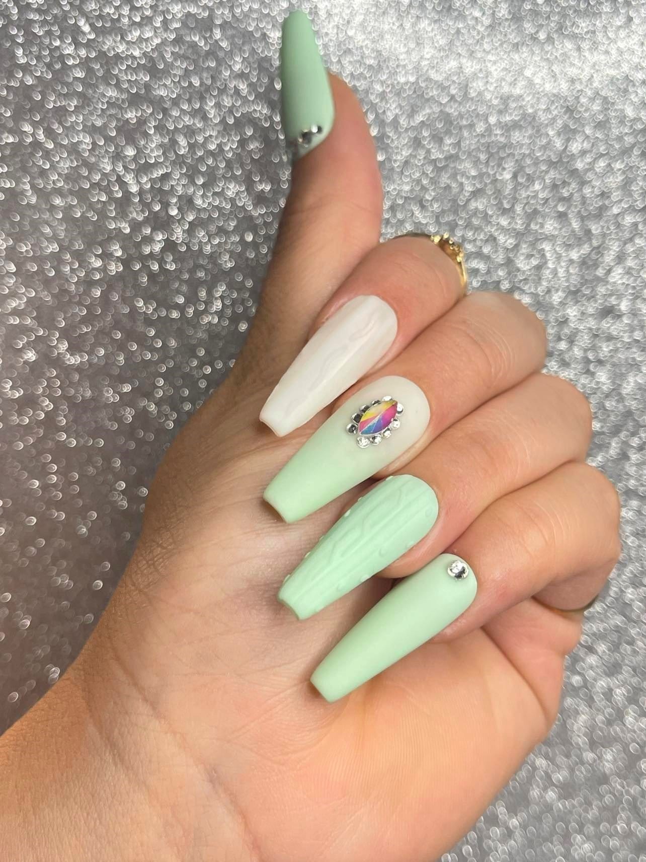 Matte & Minty